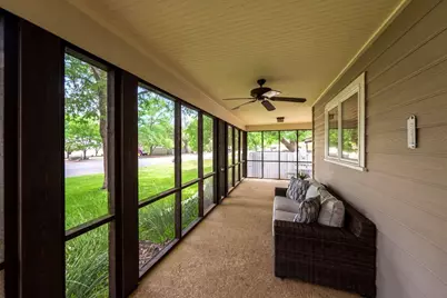 306 S Acorn St, Fredericksburg, TX 78624 - Photo 63