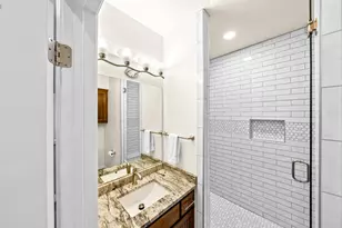 306 S Acorn St, Fredericksburg, TX 78624 - Photo 25