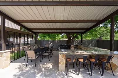 306 S Acorn St, Fredericksburg, TX 78624 - Photo 55