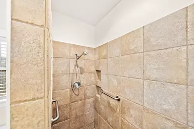 306 S Acorn St, Fredericksburg, TX 78624 - Photo 21