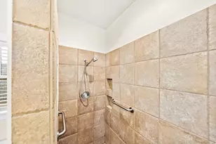 306 S Acorn St, Fredericksburg, TX 78624 - Photo 21