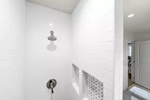 306 S Acorn St, Fredericksburg, TX 78624 - Photo 47