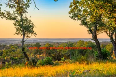198 N Stanley Ct, Kerrville, TX 78028 - Photo 1