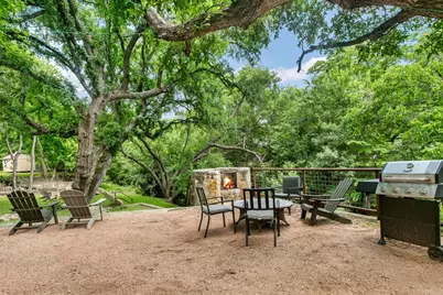 406 W Schubert St, Fredericksburg, TX 78624 - Photo 45