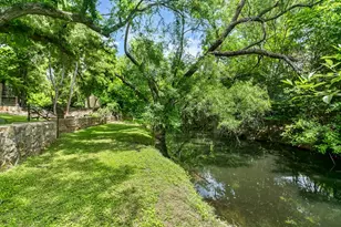 406 W Schubert St, Fredericksburg, TX 78624 - Photo 43