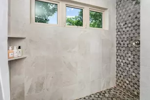 406 W Schubert St, Fredericksburg, TX 78624 - Photo 31