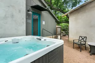 406 W Schubert St, Fredericksburg, TX 78624 - Photo 5