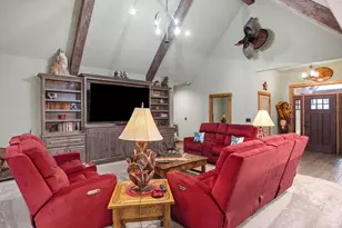195 Kamira Dr, Kerrville, TX 78028 - Photo 11