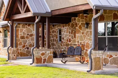195 Kamira Dr, Kerrville, TX 78028 - Photo 7