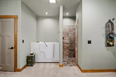 195 Kamira Dr, Kerrville, TX 78028 - Photo 21