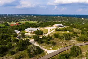 195 Kamira Dr, Kerrville, TX 78028 - Photo 1