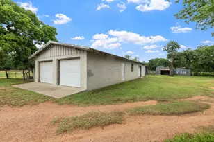 178 Ragland Ln, Fredericksburg, TX 78624 - Photo 3