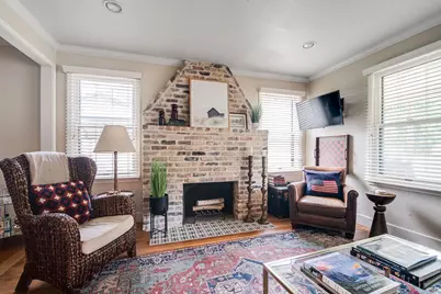 203 W Travis St, Fredericksburg, TX 78624 - Photo 5