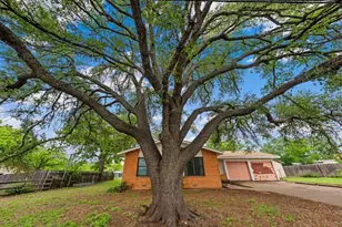 131 W Lower Crabapple Rd, Fredericksburg, TX 78624 - Photo 5