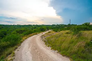 225 Valley View Dr, Comfort, TX 78013 - Photo 43
