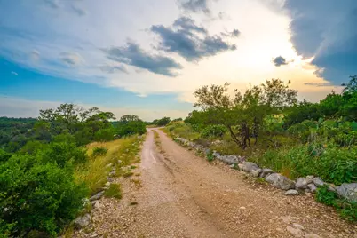 225 Valley View Dr, Comfort, TX 78013 - Photo 45