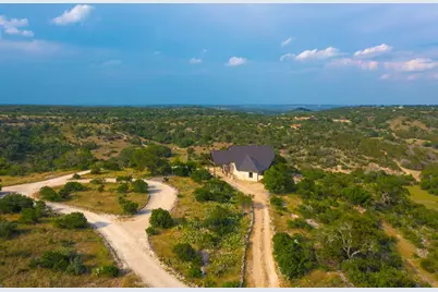225 Valley View Dr, Comfort, TX 78013 - Photo 51