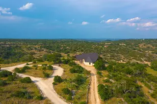 225 Valley View Dr, Comfort, TX 78013 - Photo 51