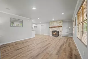 202 Bluebonnet, Fredericksburg, TX 78624 - Photo 17