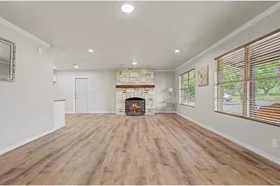 202 Bluebonnet, Fredericksburg, TX 78624 - Photo 23