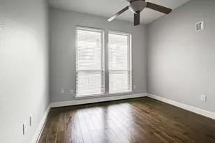 218 E Creekview Dr, Fredericksburg, TX 78624 - Photo 19