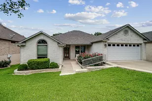 218 E Creekview Dr, Fredericksburg, TX 78624 - Photo 23