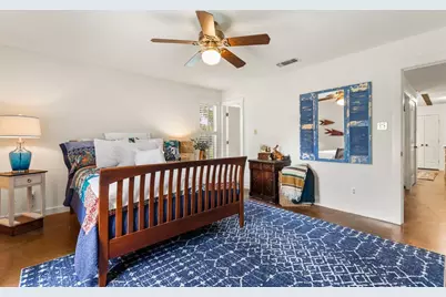 904 N Lincoln, Fredericksburg, TX 78624 - Photo 21