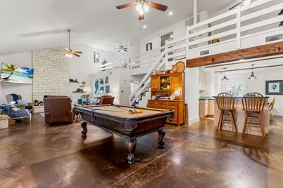 904 N Lincoln, Fredericksburg, TX 78624 - Photo 15