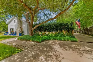 904 N Lincoln, Fredericksburg, TX 78624 - Photo 1