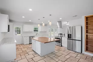 110 Live Oak Ln, Kerrville, TX 78028 - Photo 15