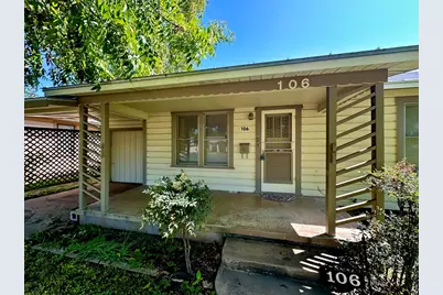 106 W Burbank St, Fredericksburg, TX 78624 - Photo 3