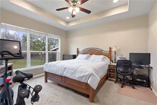107 E Dawn Dr, Johnson City, TX 78636 - Photo 9
