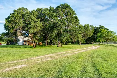 646 Victor Eckhardt Rd, Fredericksburg, TX 78624 - Photo 55