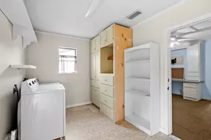 604 N Bowie, Fredericksburg, TX 78624 - Photo 19
