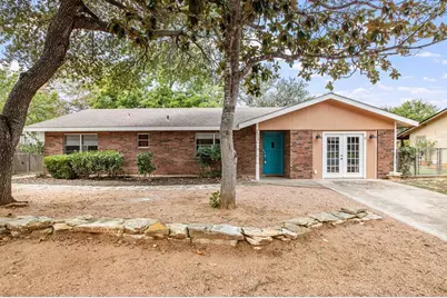 604 N Bowie, Fredericksburg, TX 78624 - Photo 1