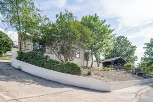 1307 N Malibu Dr, Kerrville, TX 78028 - Photo 39