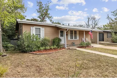 812 W Austin St, Fredericksburg, TX 78624 - Photo 31