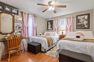 812 W Austin St, Fredericksburg, TX 78624 - Photo 19