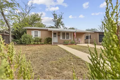 812 W Austin St, Fredericksburg, TX 78624 - Photo 33