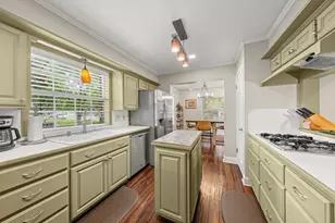 506 N Lincoln, Fredericksburg, TX 78624 - Photo 11