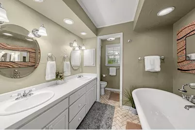 506 N Lincoln, Fredericksburg, TX 78624 - Photo 15