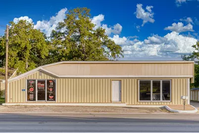 1709 N Llano St, Fredericksburg, TX 78624 - Photo 21