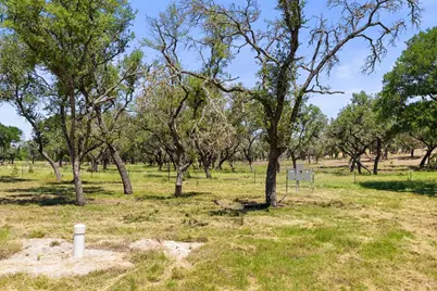 937 Flat Creek Rd, Johnson City, TX 78636 - Photo 9