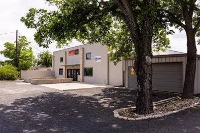 1700 Water St, Kerrville, TX 78028 - Photo 9
