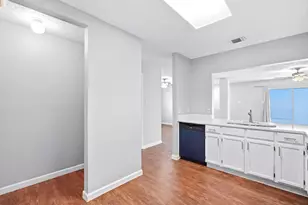 6827 Celes Meadow Dr, Converse, TX 78109 - Photo 9