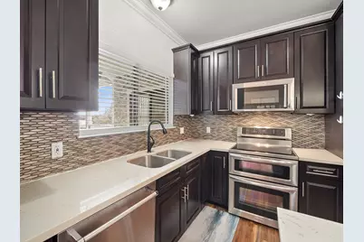 219 Victoria Dr, Kerrville, TX 78028 - Photo 7