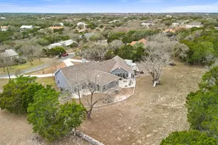 219 Victoria Dr, Kerrville, TX 78028 - Photo 35