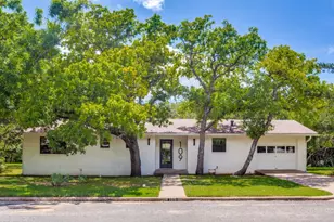 109 Glenwood Dr, Fredericksburg, TX 78624 - Photo 1