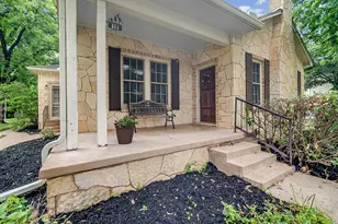 311 W Austin St, Fredericksburg, TX 78624 - Photo 3