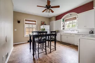 311 W Austin St, Fredericksburg, TX 78624 - Photo 13